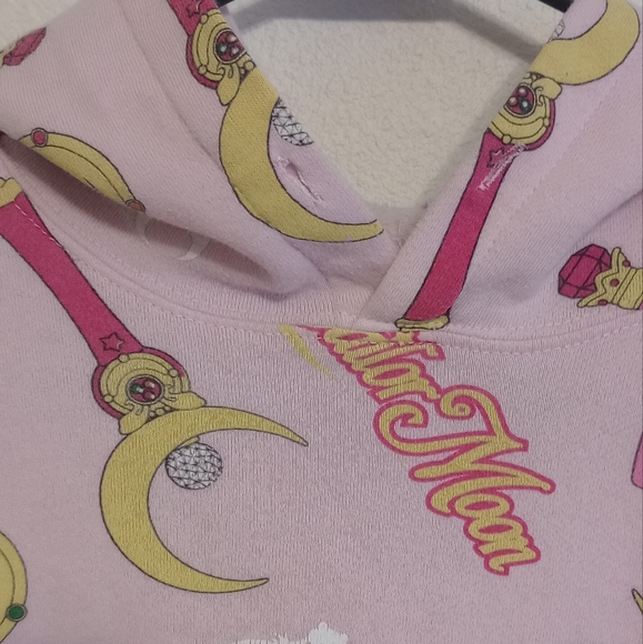 Vintage Sailor Moon Hoodie - Picture 2 of 5